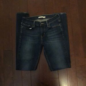 710 Levi’s super skinny jeans size 28